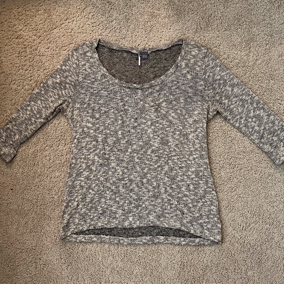 Urban Outfitters Lightweight Scoop Neck Sleeve Sweater - Picture 3 of 4